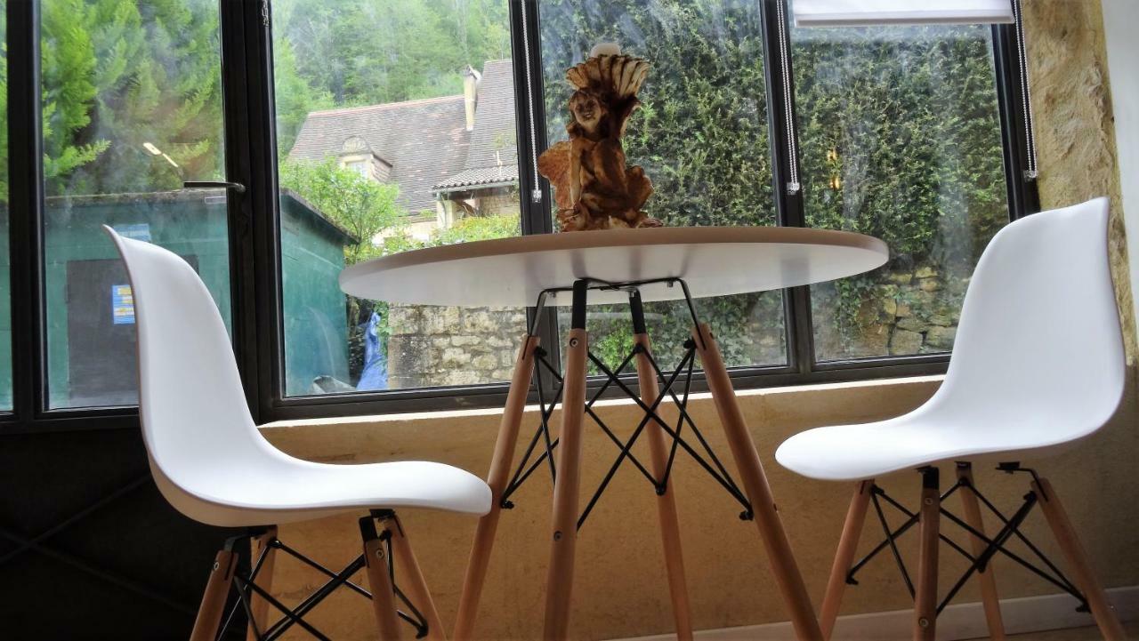 Chambre Du Sabotier - Studio Troglodytique - A 100 M Baignade En Riviere - Location De Canoe - Circuits Cyclo - Aire De Pique-Nique - 3 Restaurants カステルノー・ラ・シャペル エクステリア 写真